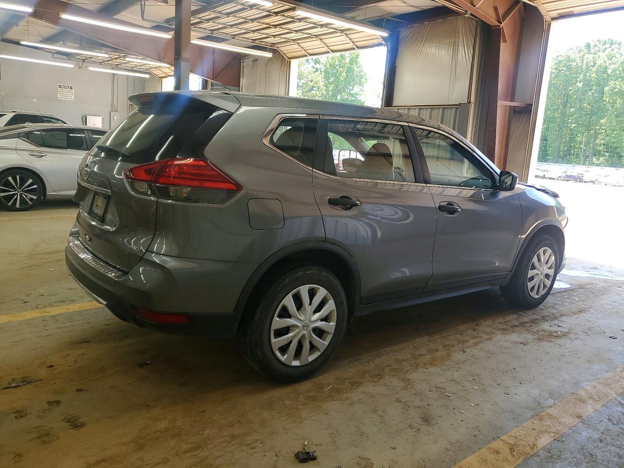 2017 NISSAN ROGUE S photo 3