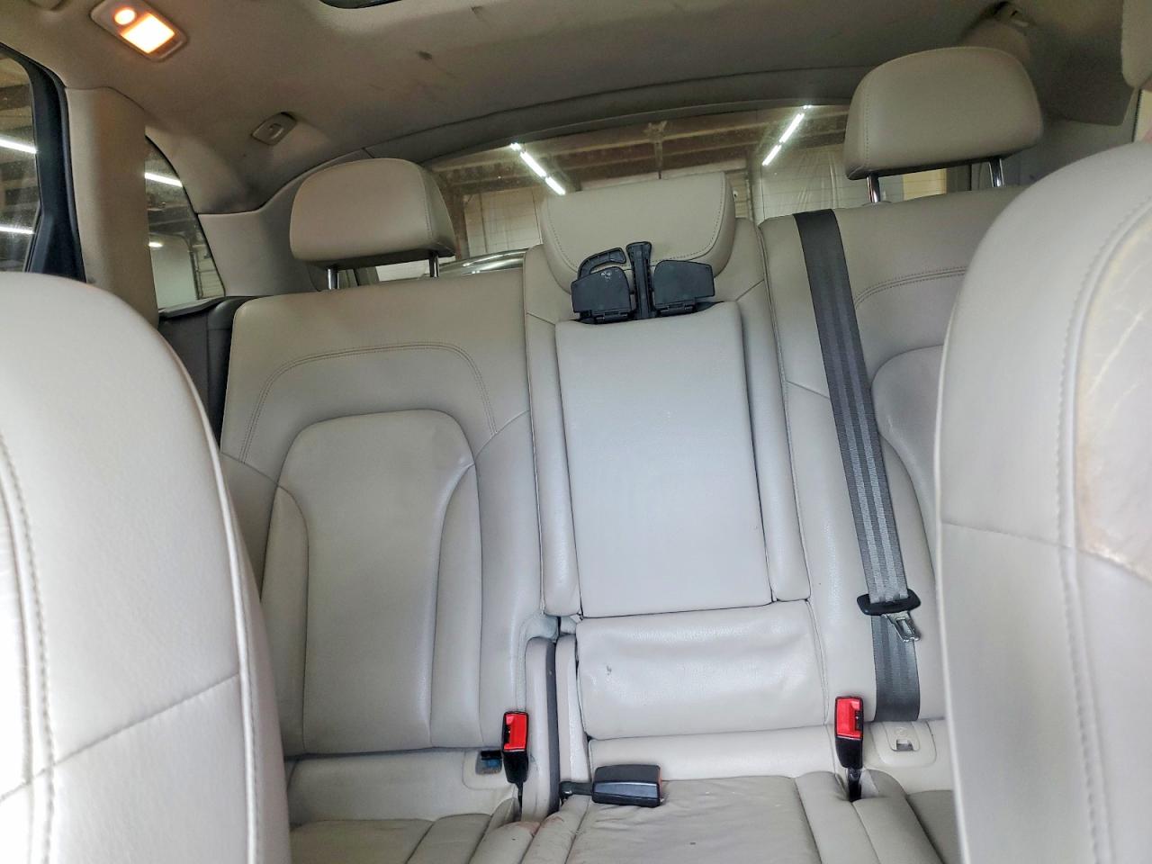 2011 AUDI Q5 PREMIUM PLUS photo 19