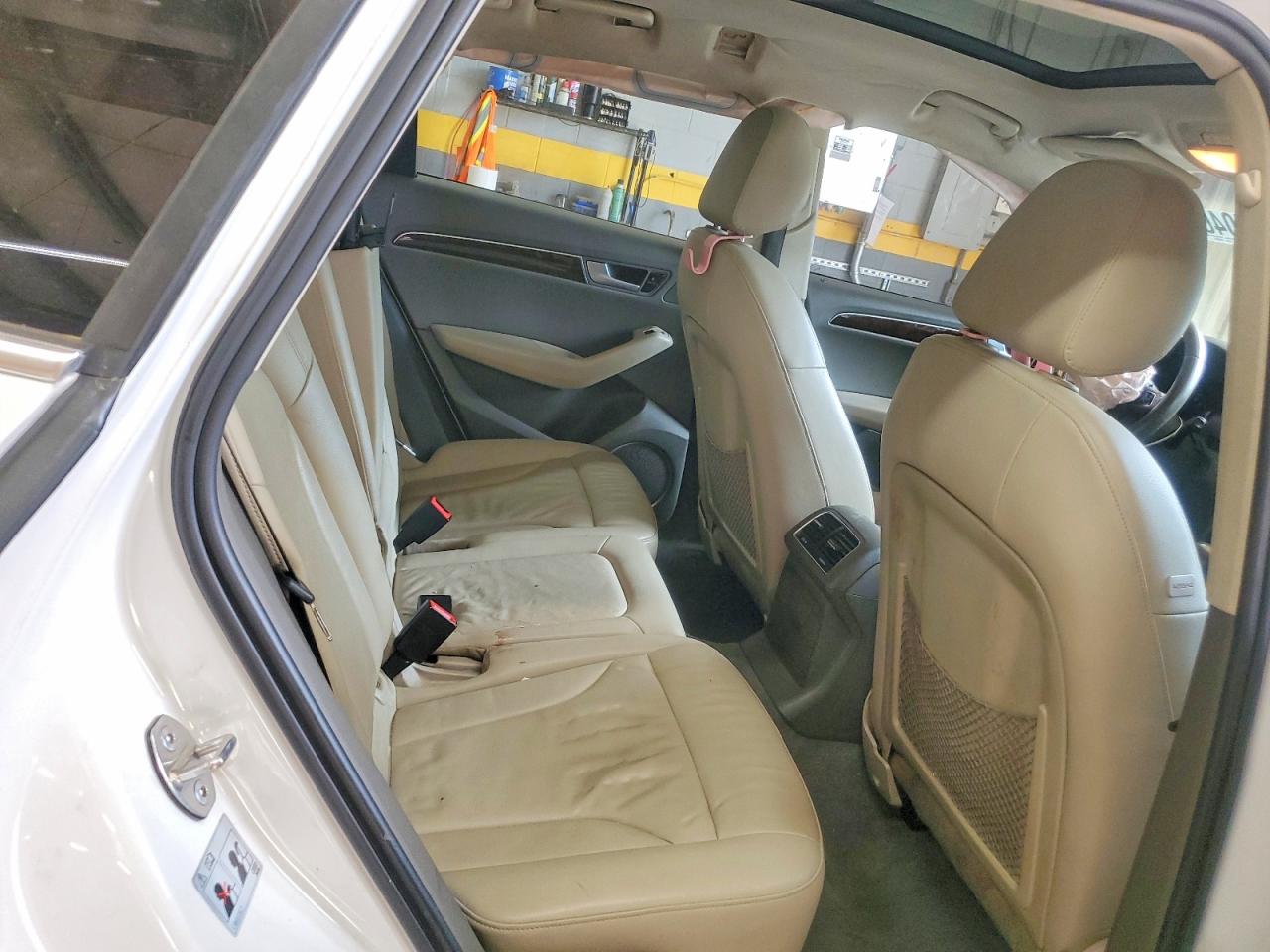2011 AUDI Q5 PREMIUM PLUS photo 21