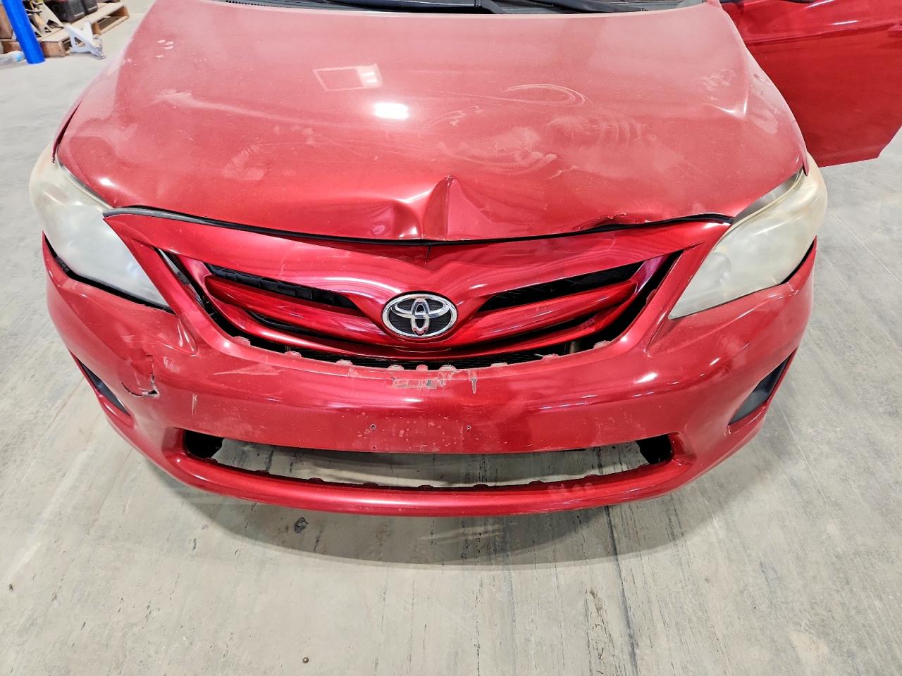 2011 TOYOTA COROLLA LE photo 11