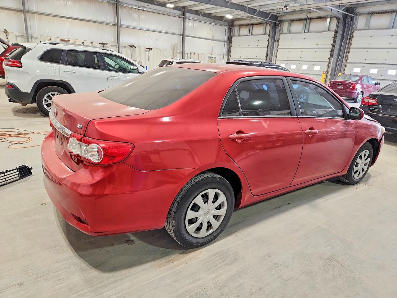2011 TOYOTA COROLLA LE photo 3