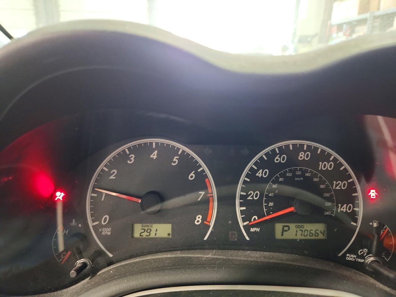 2011 TOYOTA COROLLA LE photo 9
