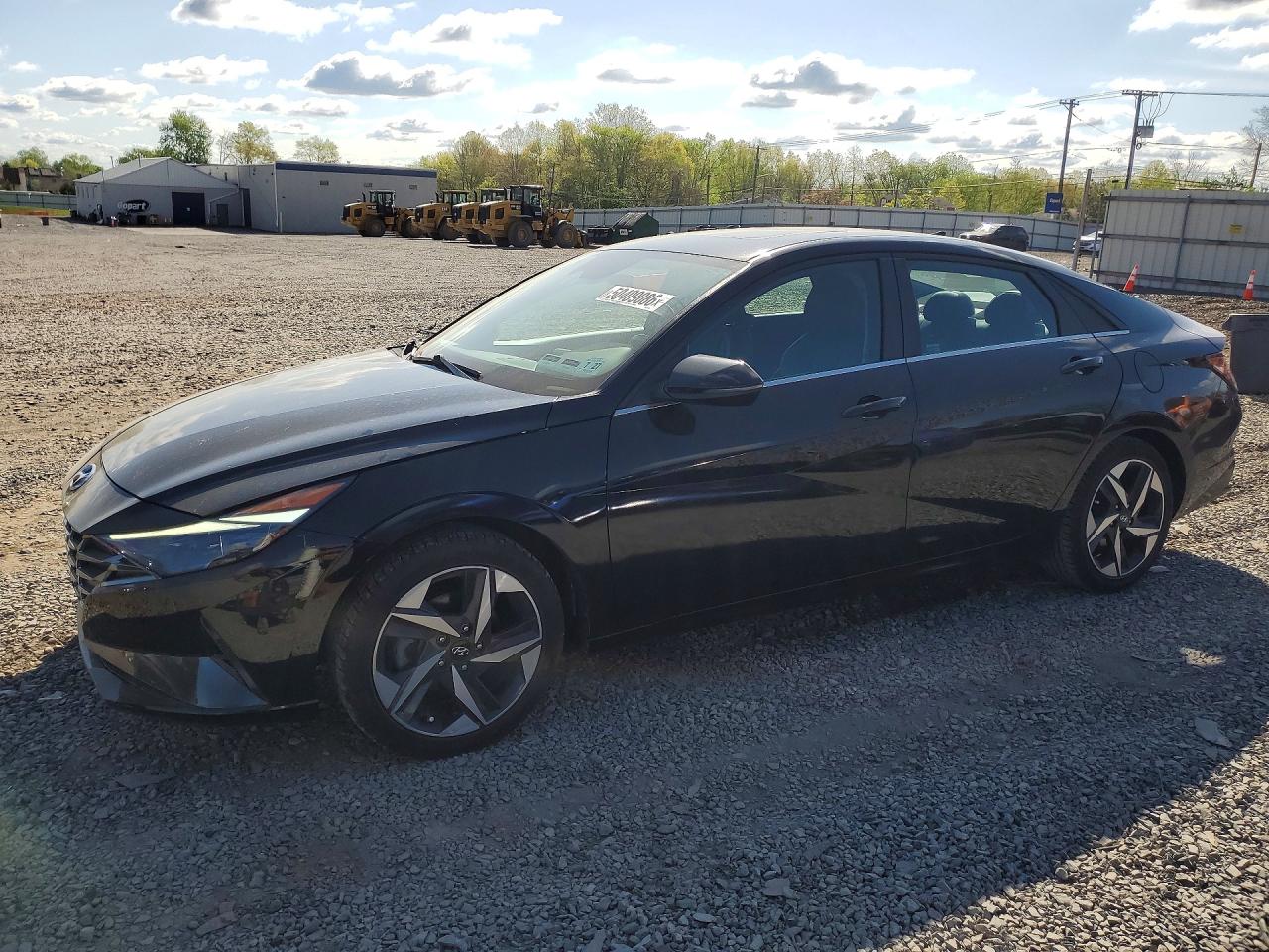 2022 HYUNDAI ELANTRA