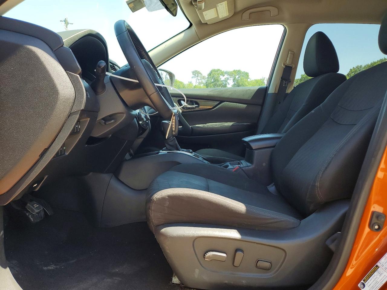 2018 NISSAN ROGUE SV photo 7