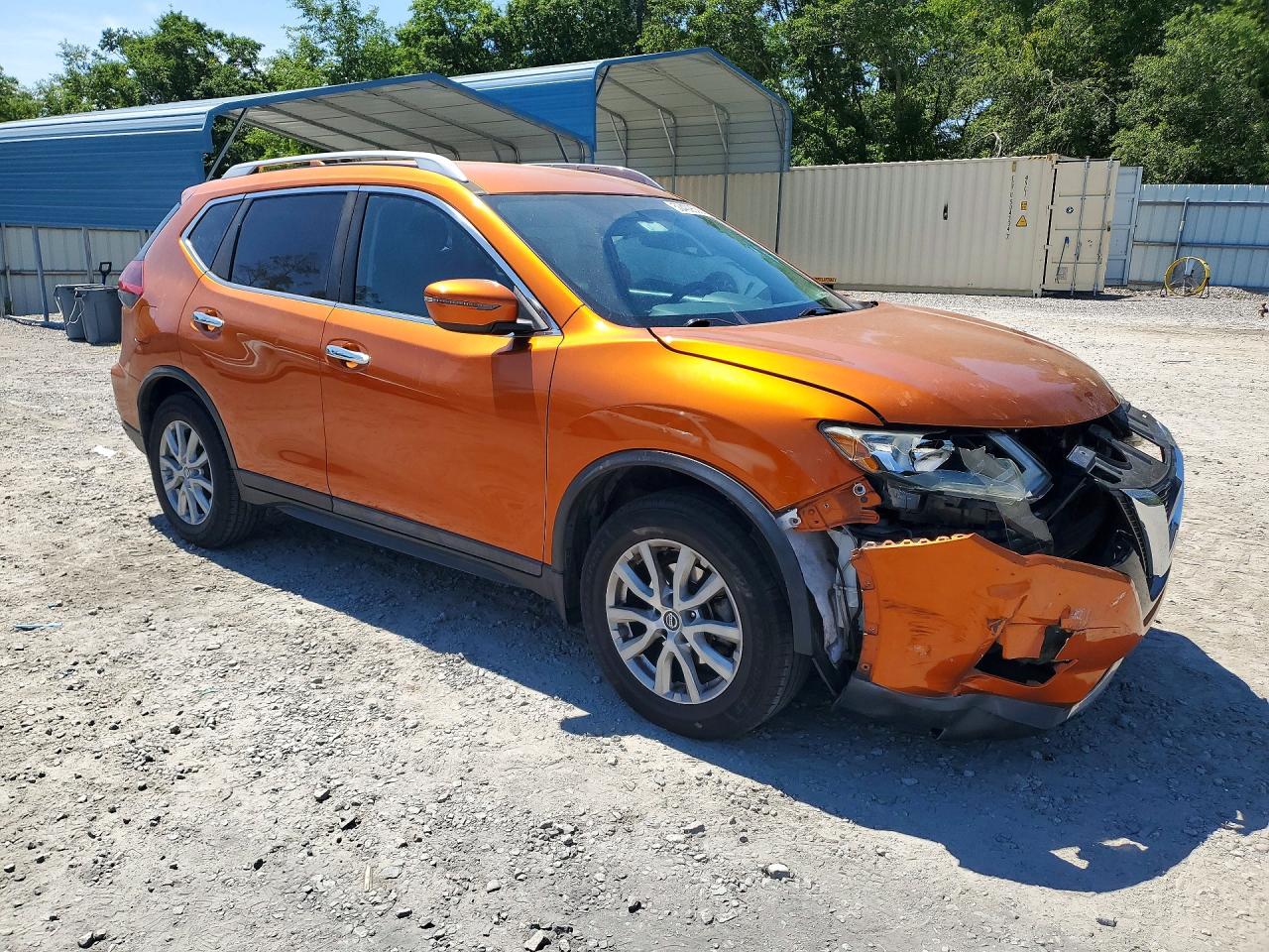 2018 NISSAN ROGUE SV photo 4