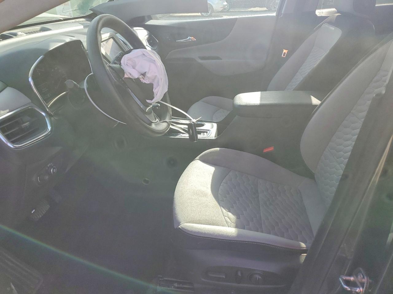 2020 CHEVROLET EQUINOX LS photo 19