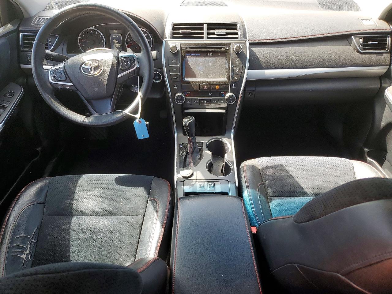 2017 TOYOTA CAMRY XSE photo 15