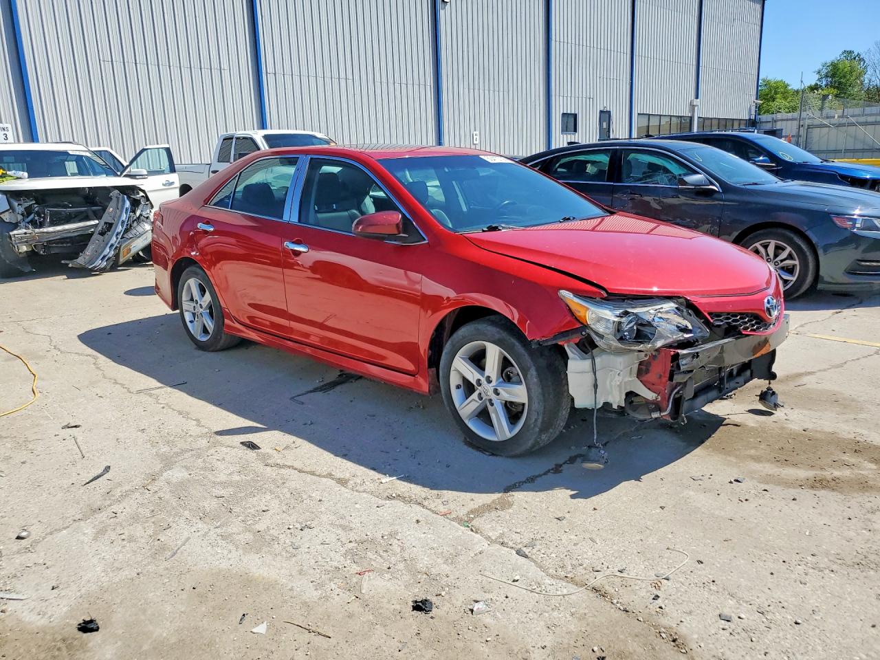 2012 TOYOTA CAMRY SE photo 7