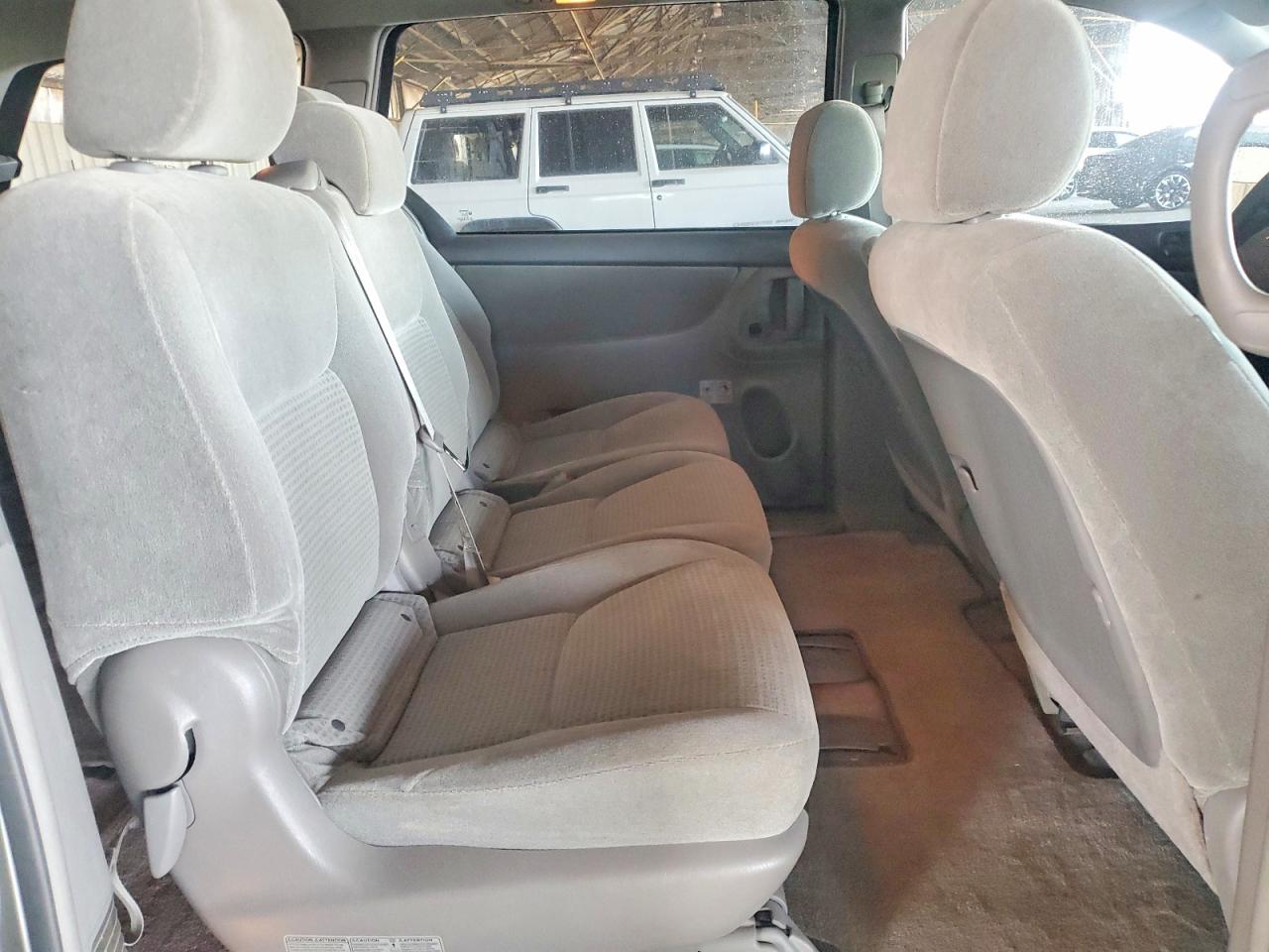 2006 TOYOTA SIENNA CE 8 PASSENGER photo 11