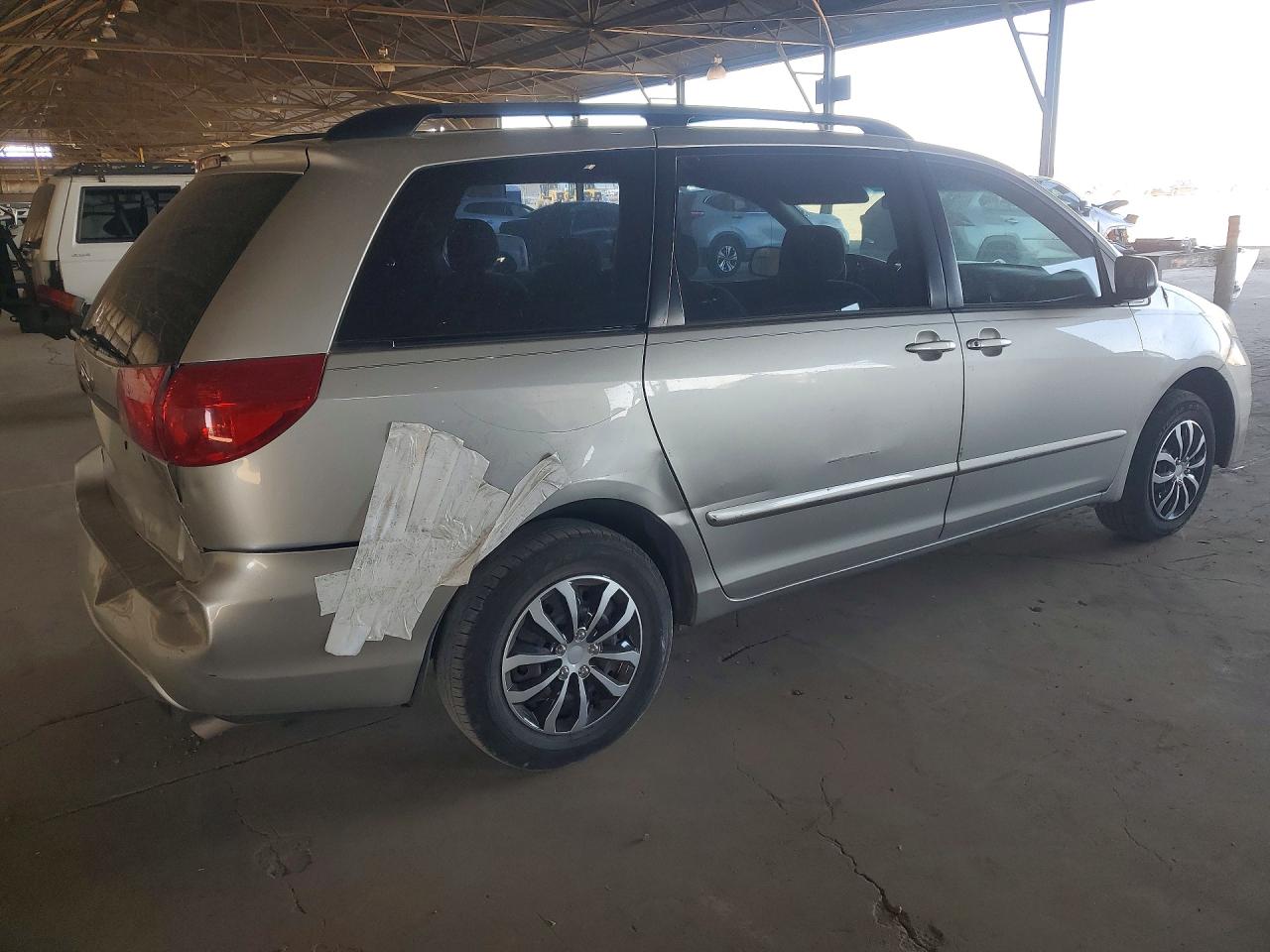 2006 TOYOTA SIENNA CE 8 PASSENGER photo 3