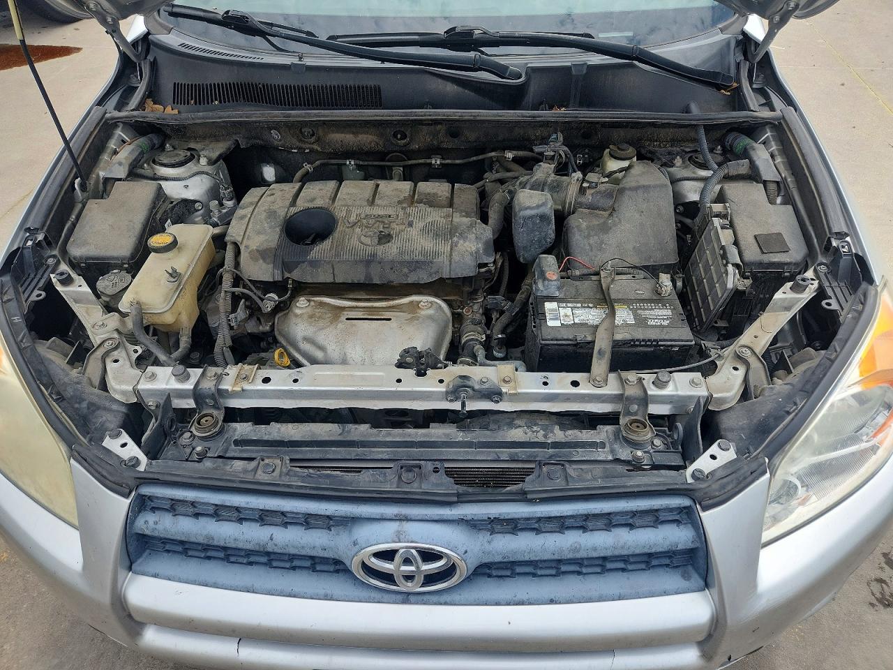 2011 TOYOTA RAV4 BASE photo 11