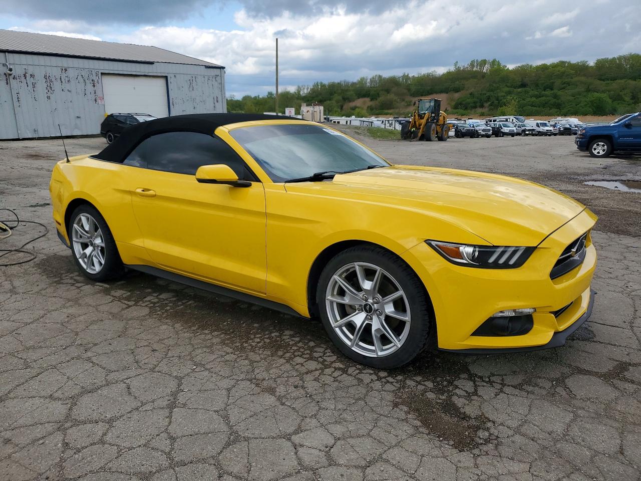 2015 FORD MUSTANG photo 7