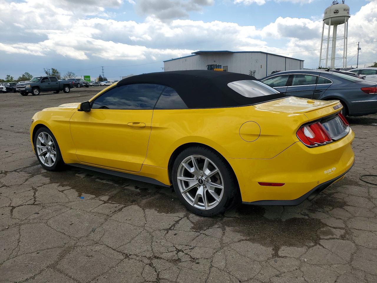 2015 FORD MUSTANG photo 3