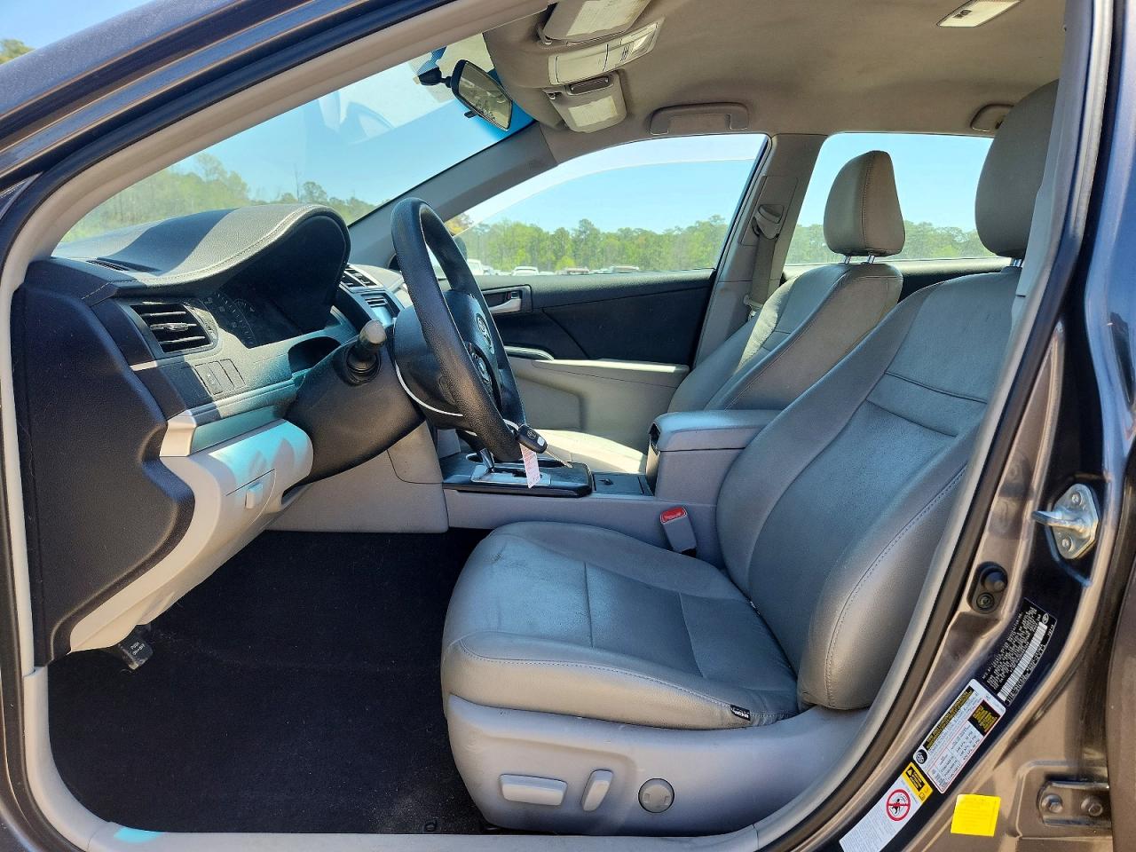 2013 TOYOTA CAMRY photo 13