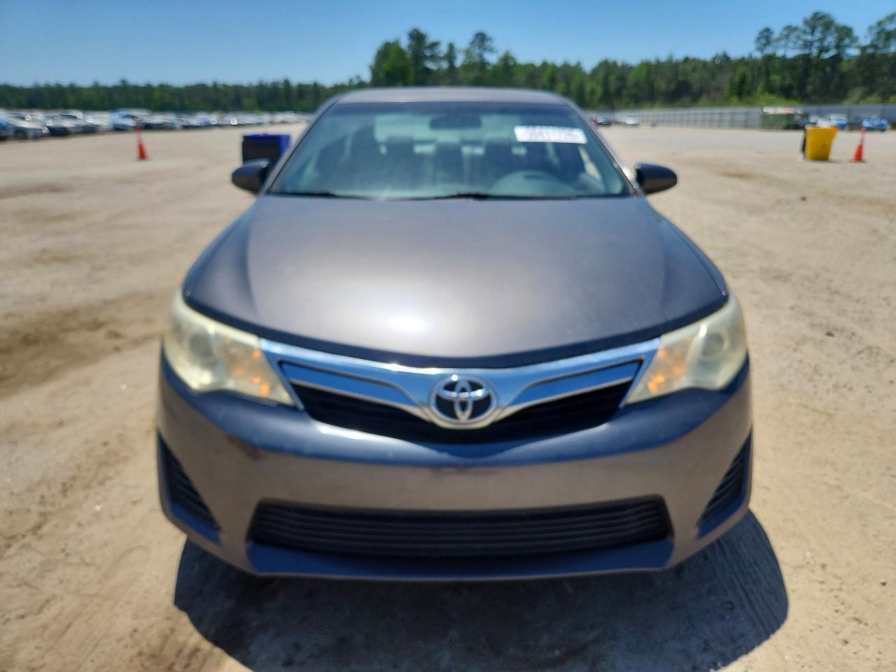 2013 TOYOTA CAMRY photo 9