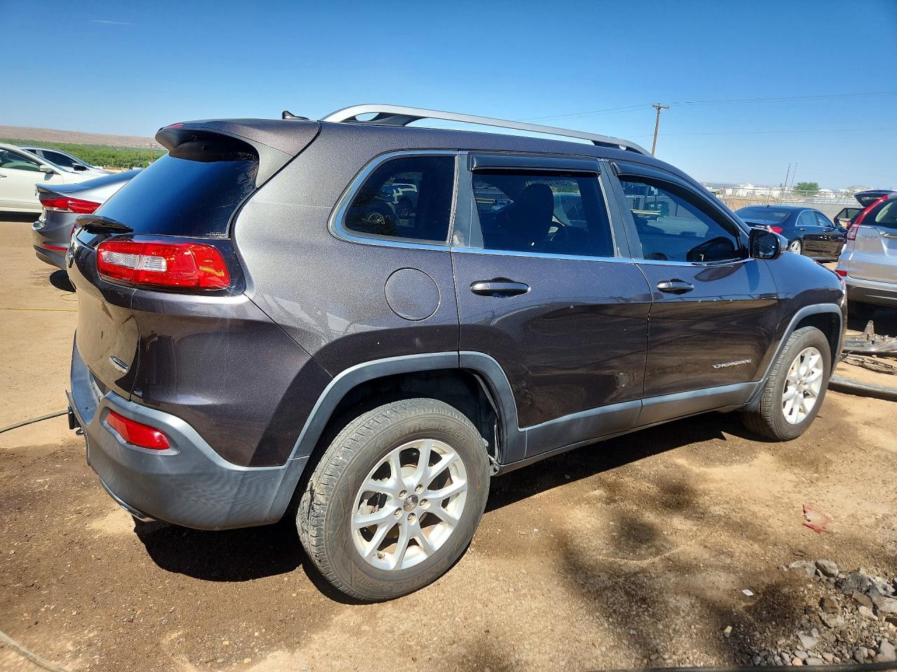 2015 JEEP CHEROKEE LATITUDE photo 5