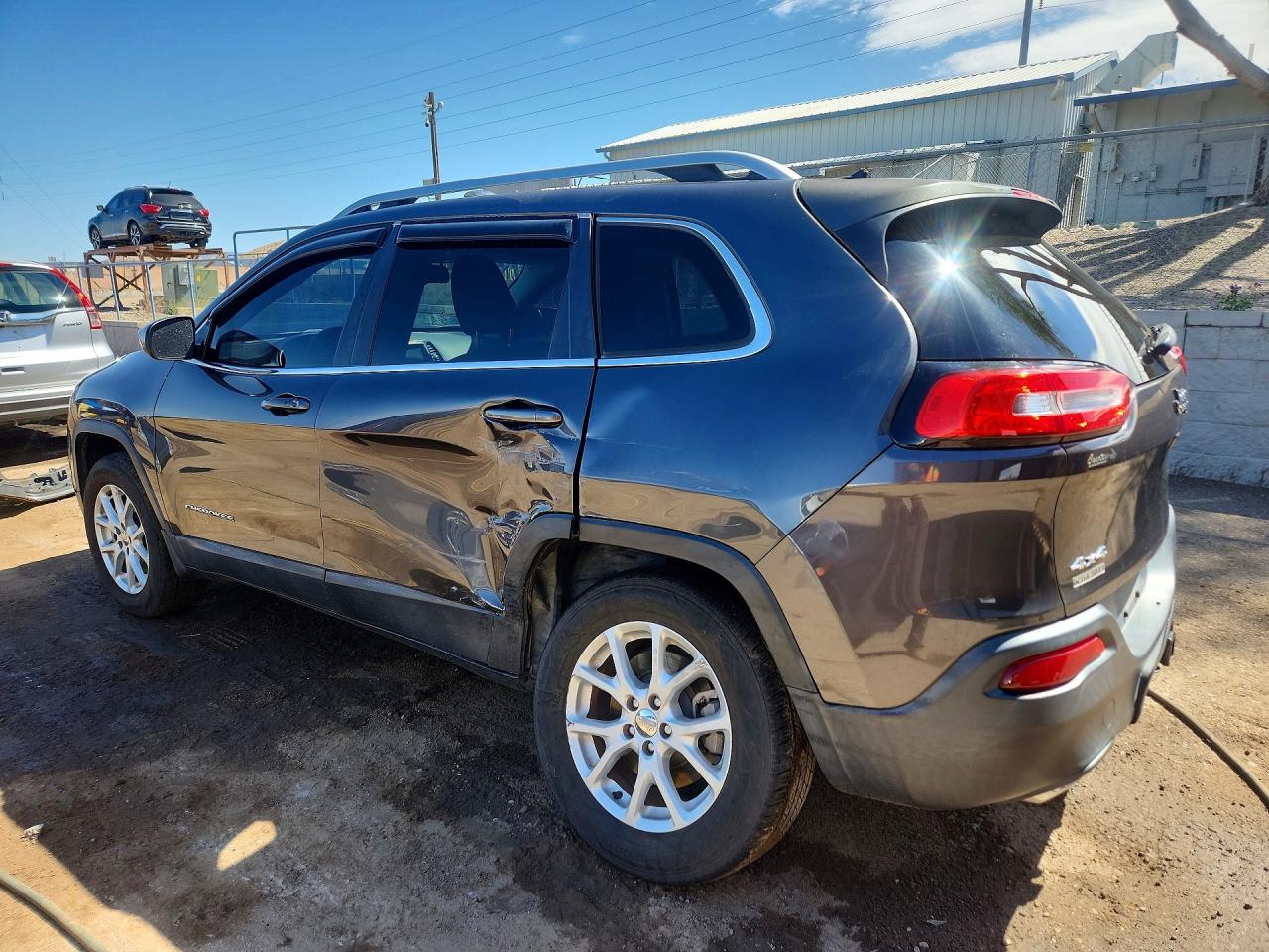 2015 JEEP CHEROKEE LATITUDE photo 3