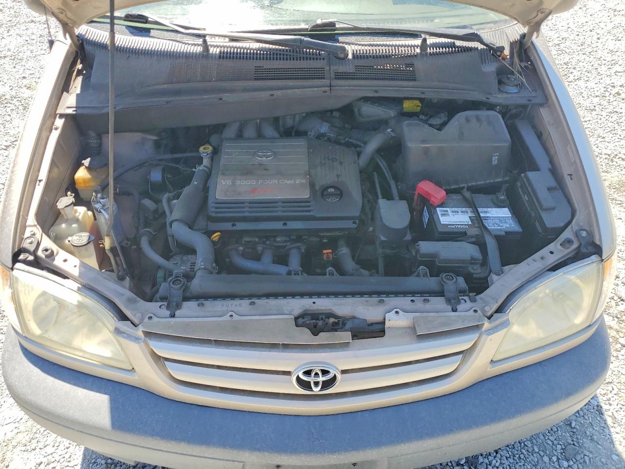 2003 TOYOTA SIENNA LE photo 23