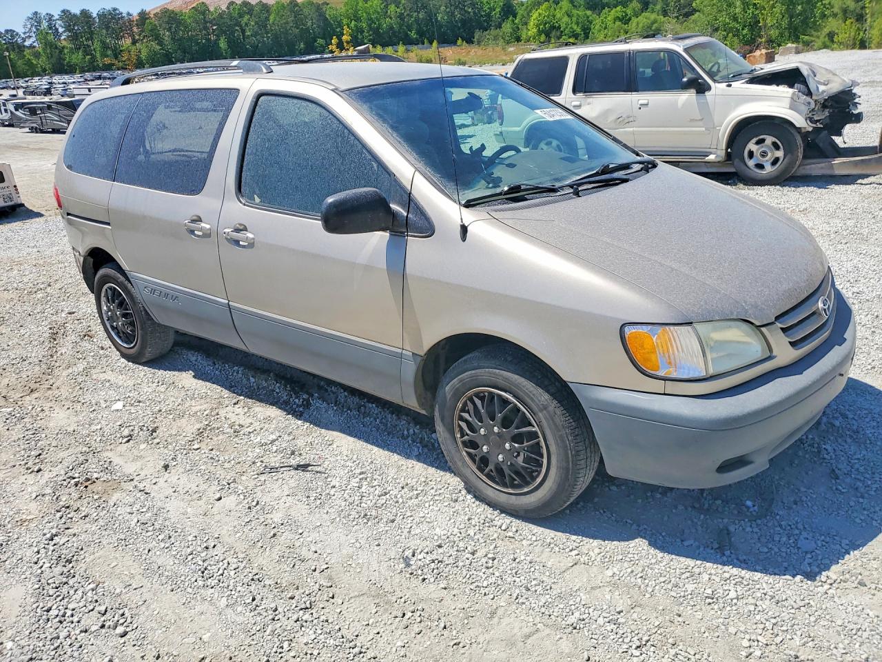 2003 TOYOTA SIENNA LE photo 7