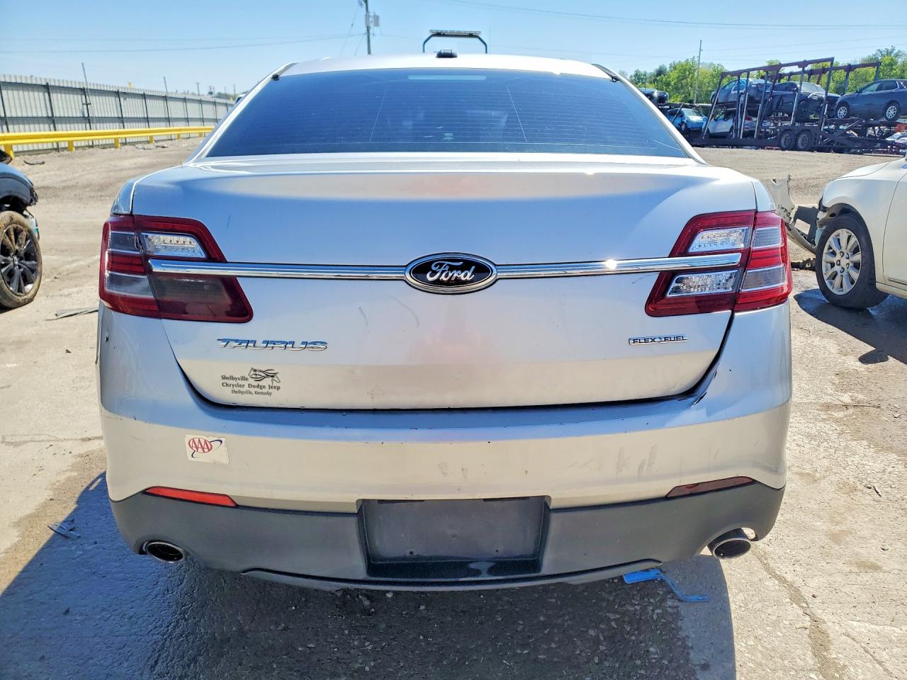 2014 FORD TAURUS SE photo 11