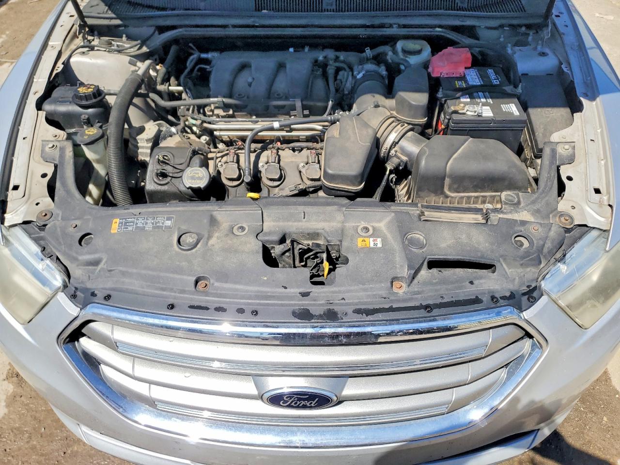 2014 FORD TAURUS SE photo 21