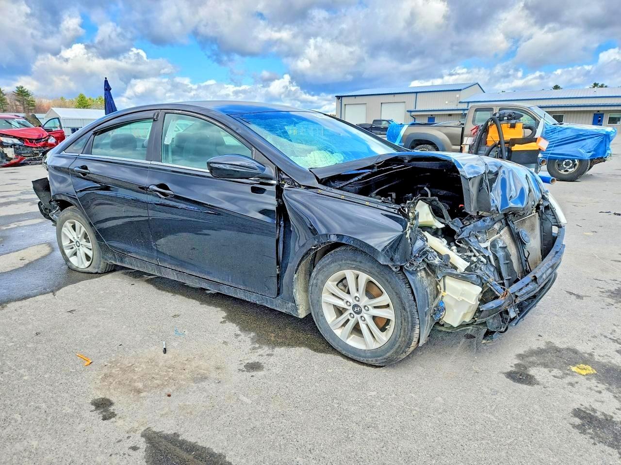 2011 HYUNDAI SONATA GLS photo 10