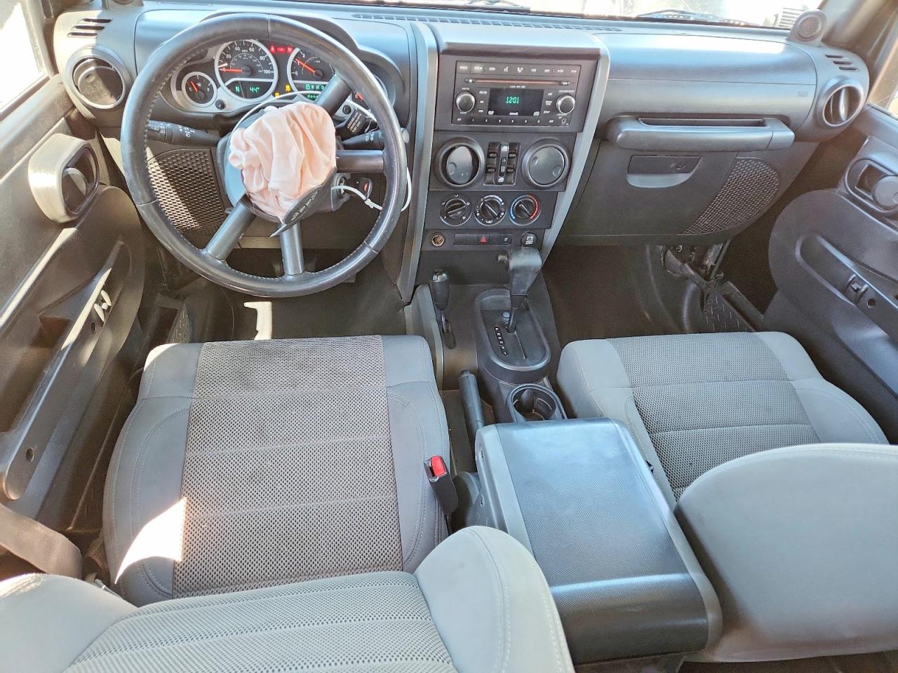 2007 JEEP WRANGLER SAHARA photo 22