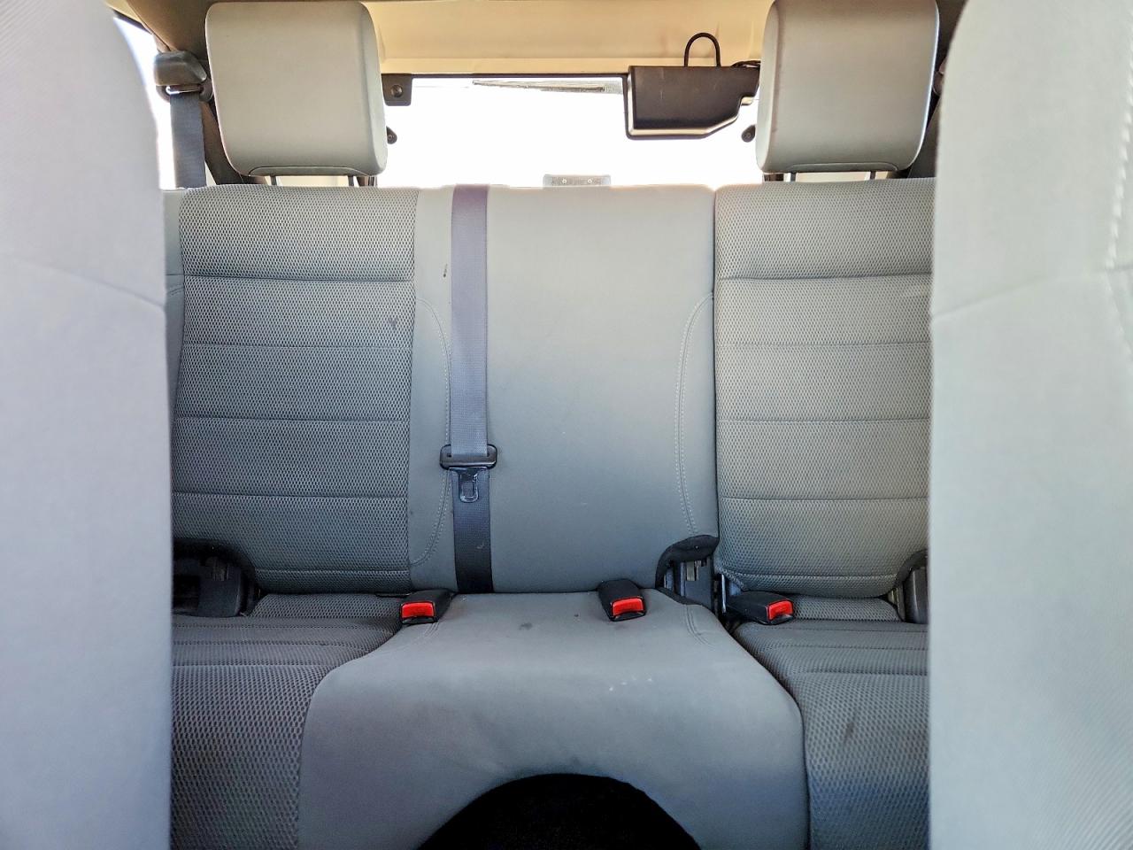 2007 JEEP WRANGLER SAHARA photo 28