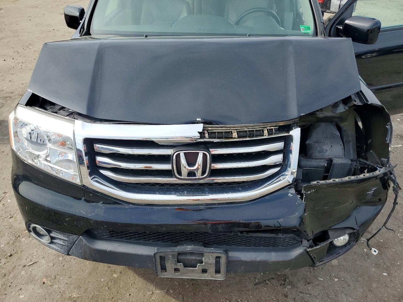 2015 HONDA PILOT EXLN photo 12