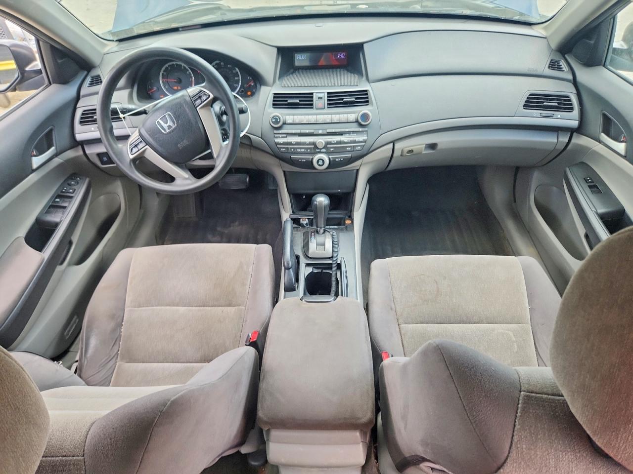 2010 HONDA ACCORD LX photo 22