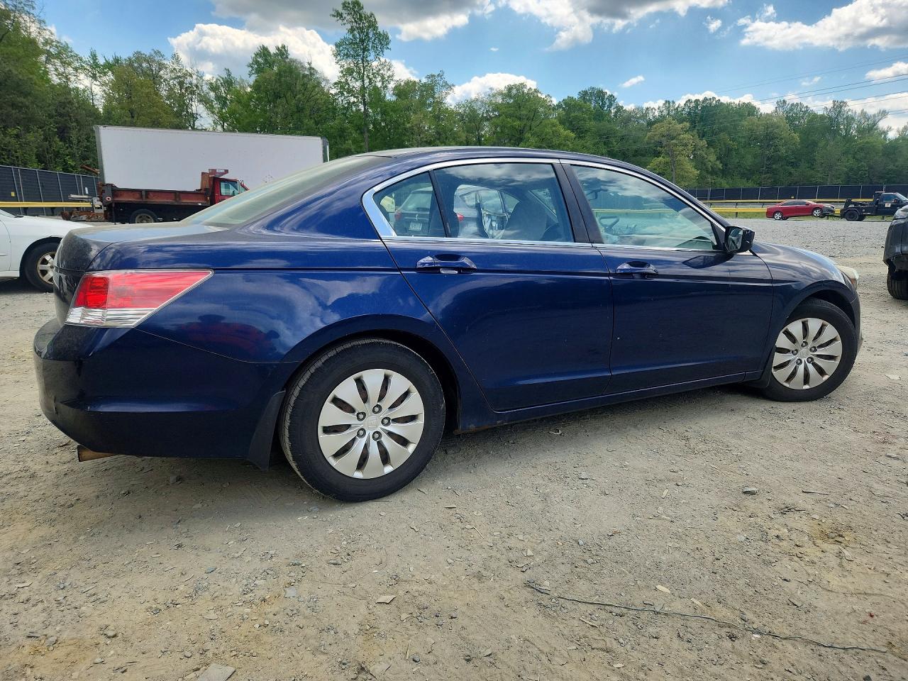 2010 HONDA ACCORD LX photo 7