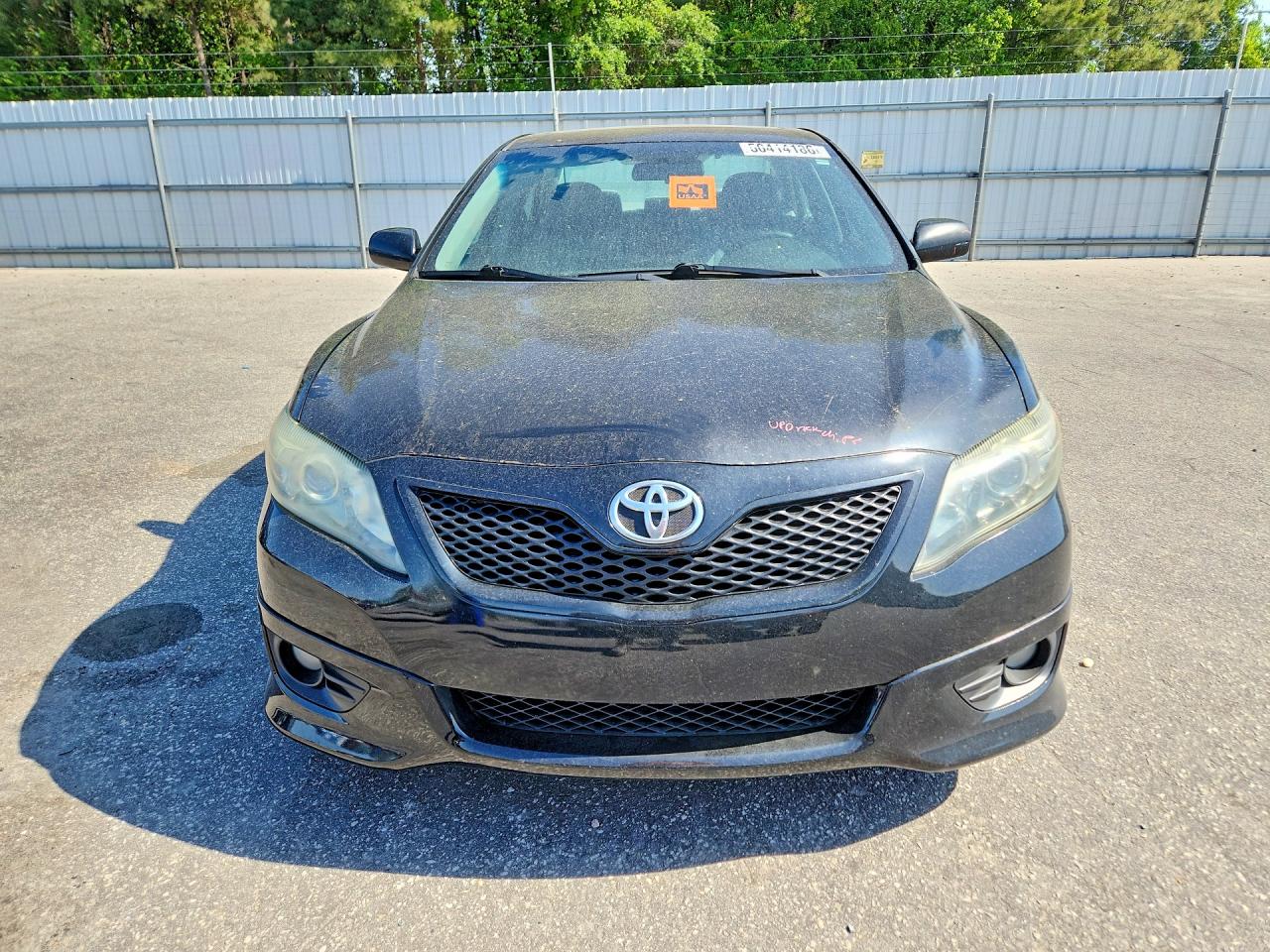 2011 TOYOTA CAMRY SE photo 5