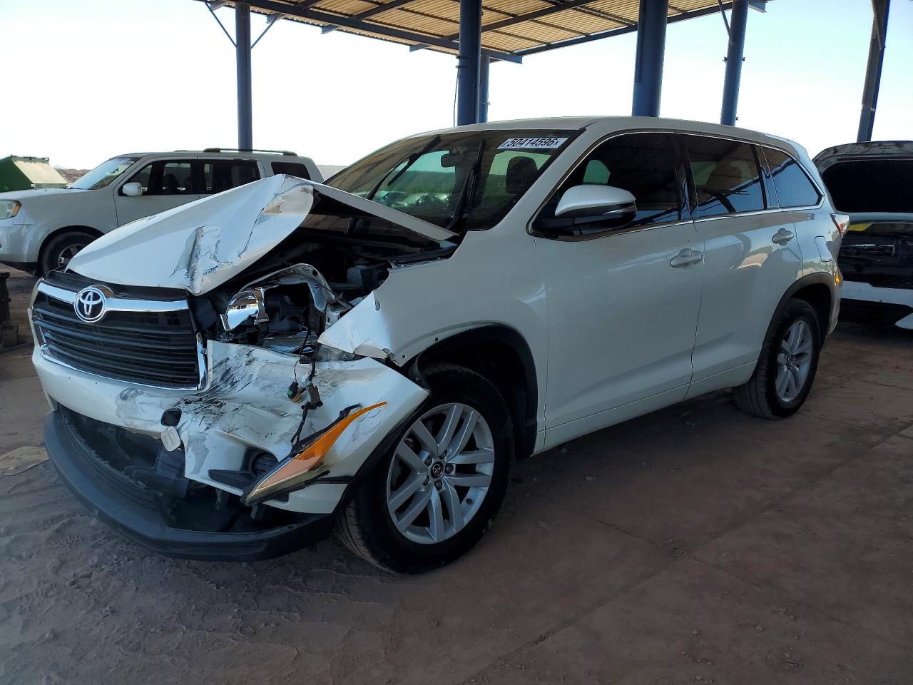 2016 TOYOTA HIGHLANDER