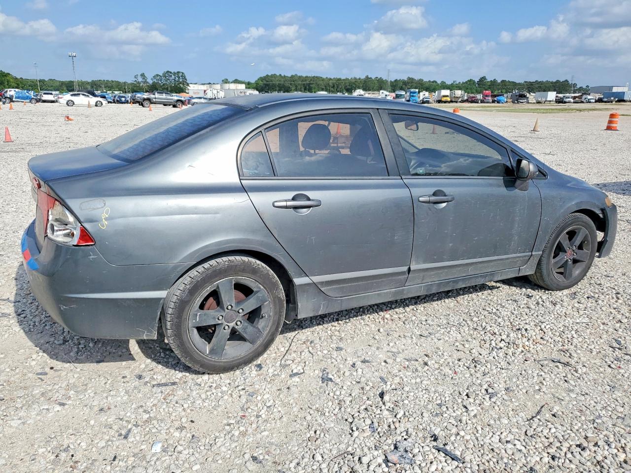 2010 HONDA CIVIC LX photo 5