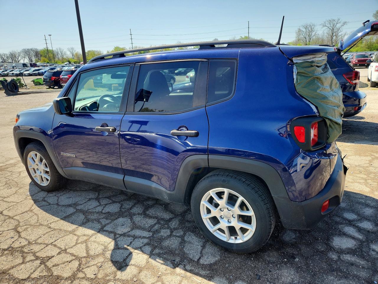 2019 JEEP RENEGADE SPORT photo 2