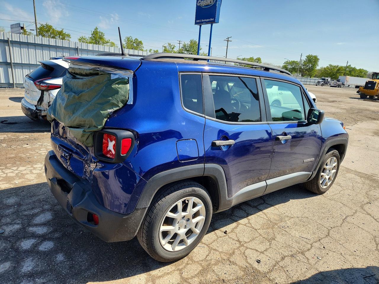 2019 JEEP RENEGADE SPORT photo 3