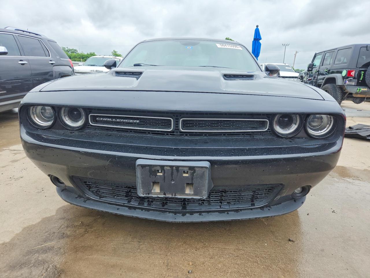 2016 DODGE CHALLENGER SXT photo 5