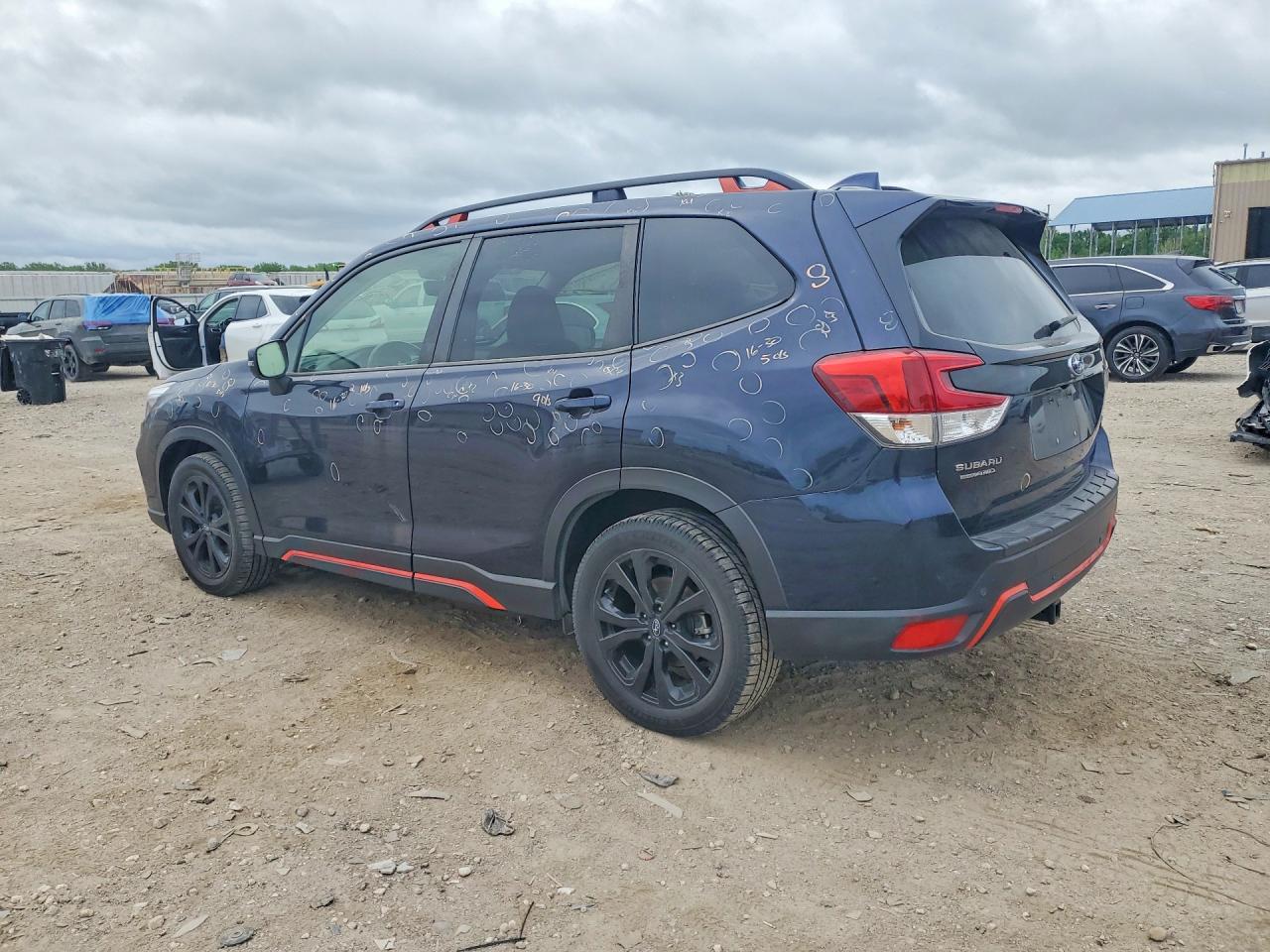 2020 SUBARU FORESTER SPORT photo 2