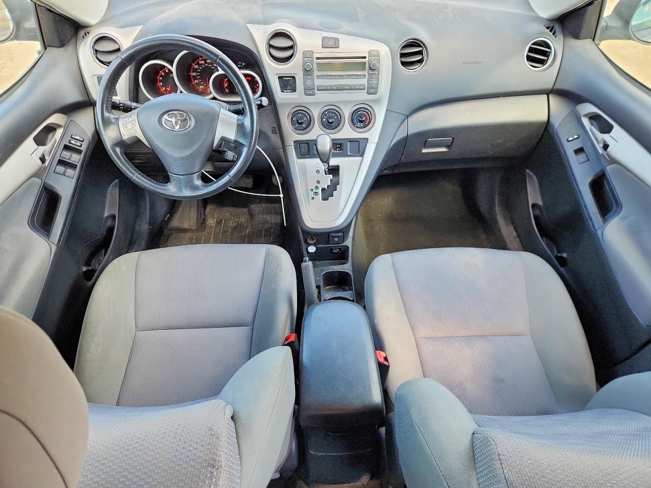 2010 TOYOTA COROLLA MATRIX S photo 8