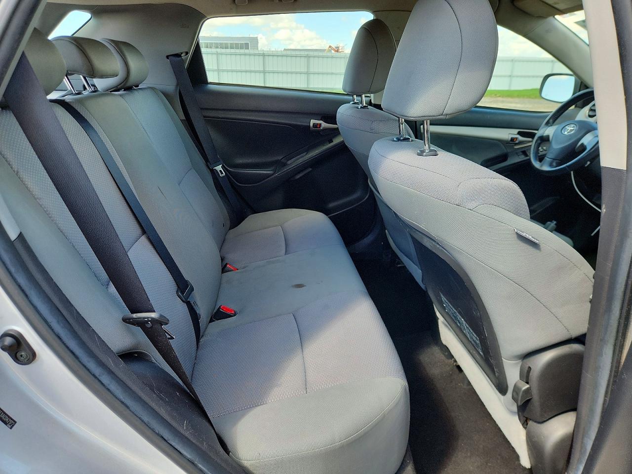 2010 TOYOTA COROLLA MATRIX S photo 10