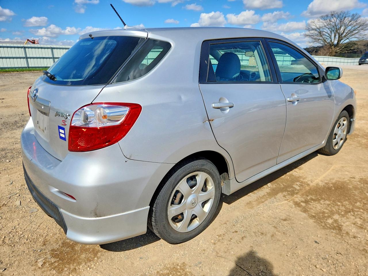2010 TOYOTA COROLLA MATRIX S photo 3