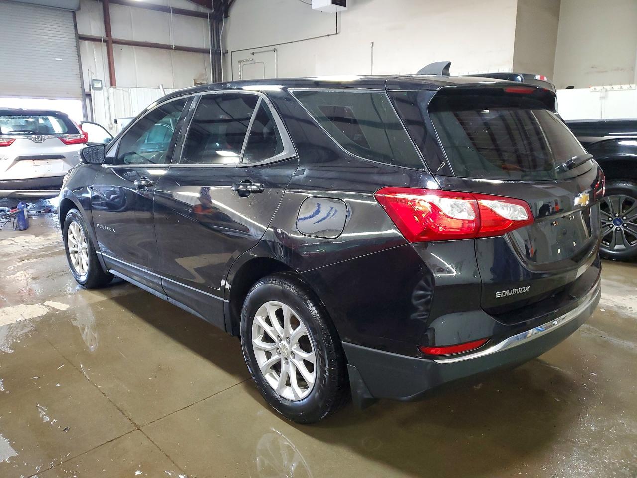 2018 CHEVROLET EQUINOX LS photo 3