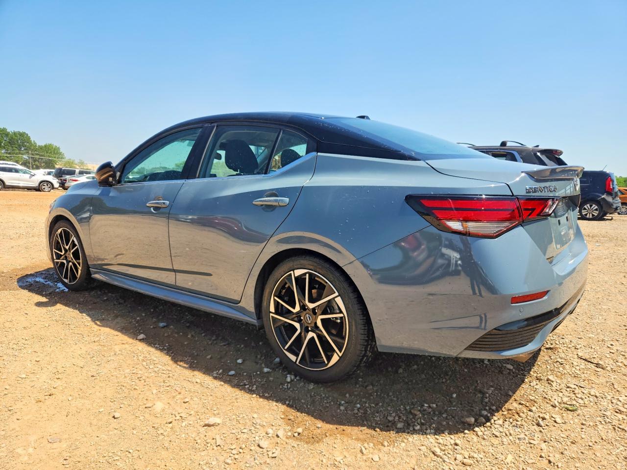 2024 NISSAN SENTRA SR photo 3