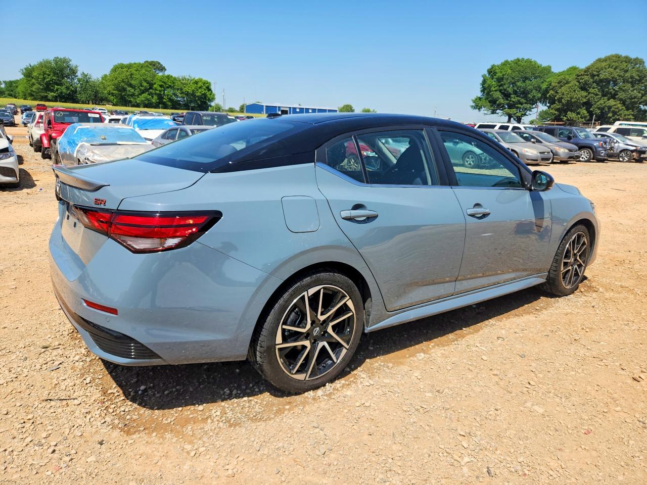 2024 NISSAN SENTRA SR photo 5