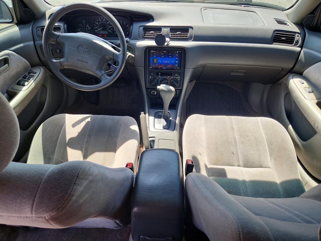 1999 TOYOTA CAMRY LE V6 photo 8