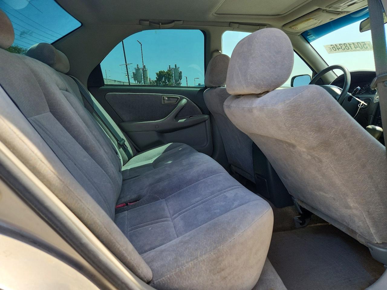 1999 TOYOTA CAMRY LE V6 photo 10