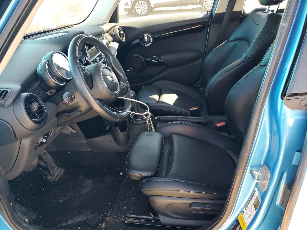 2016 MINI COOPER S photo 19
