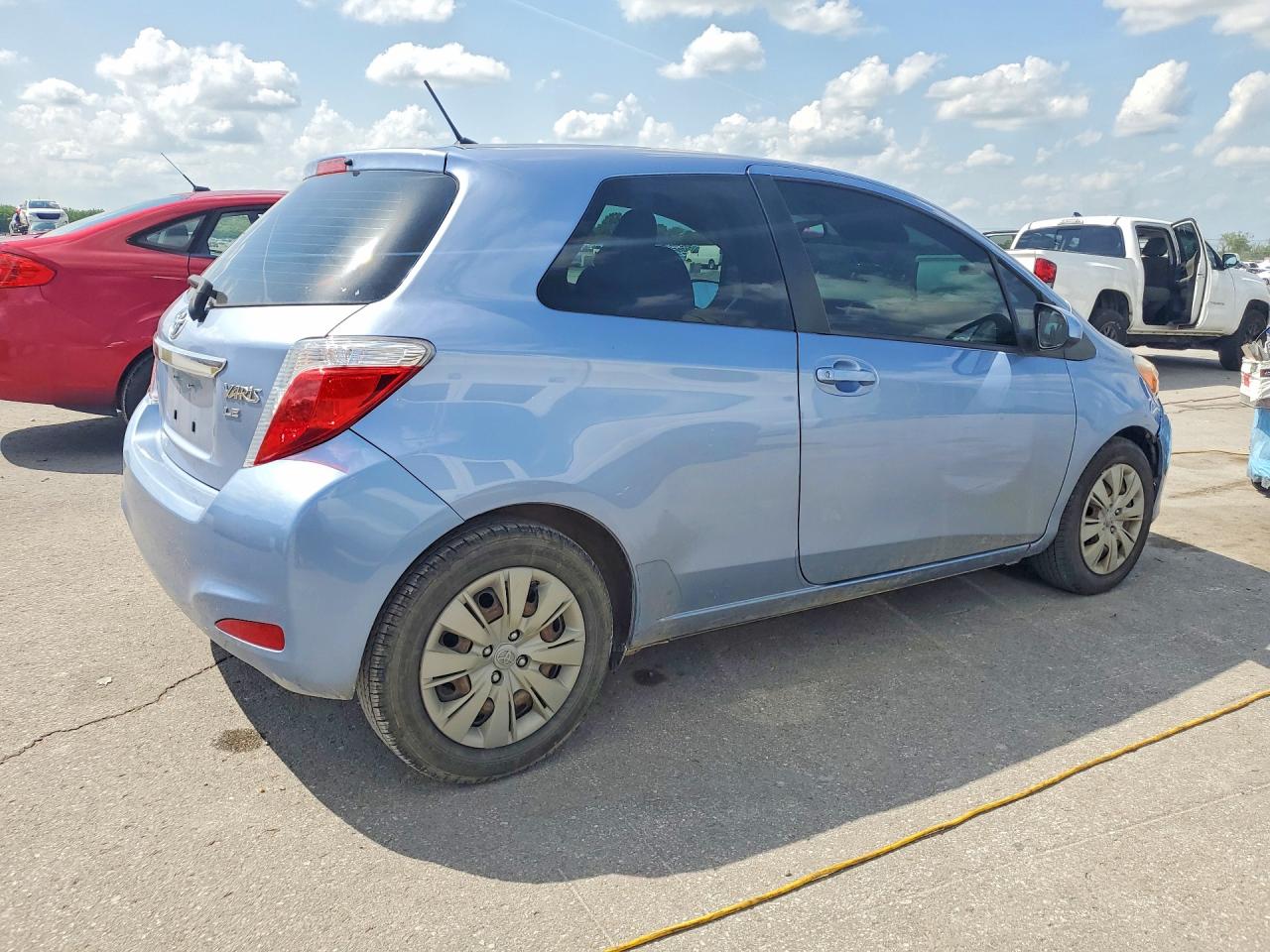 2012 TOYOTA YARIS 3-DOOR LE photo 5
