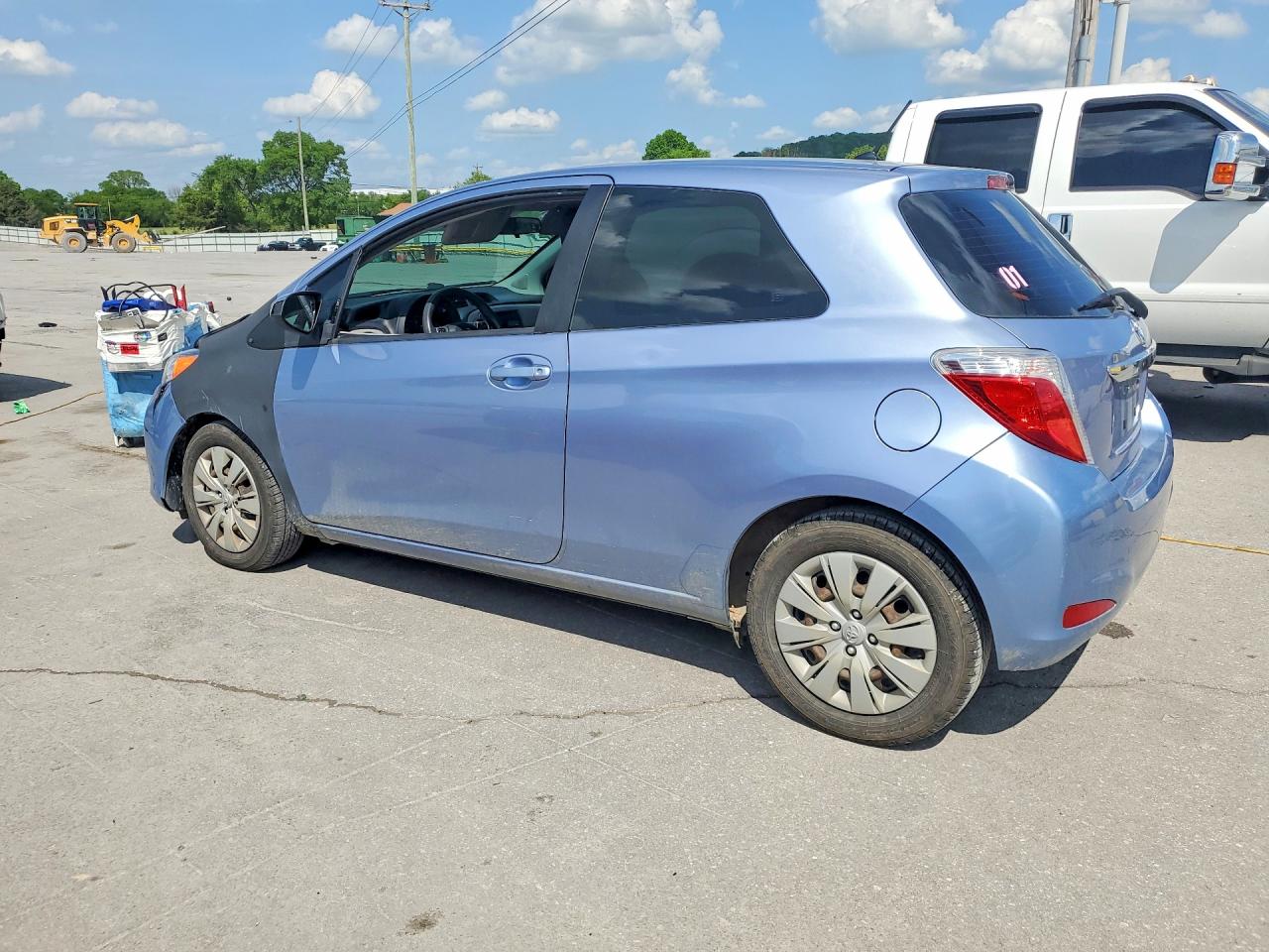 2012 TOYOTA YARIS 3-DOOR LE photo 3