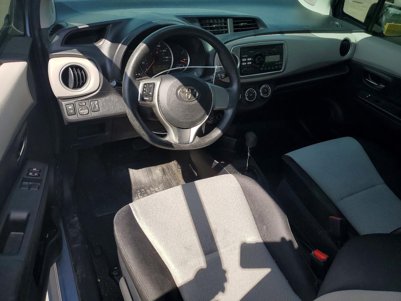 2012 TOYOTA YARIS 3-DOOR LE photo 15